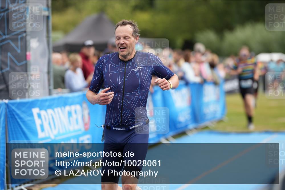 30.08.2026 - Elbe Triathlon Hamburg LAZAROV Photography http://msf.ph/oto/10028061 30.08.2026 11:26:57 Ziel 702, 1172, 1203, 1275 meine-sportfotos.de