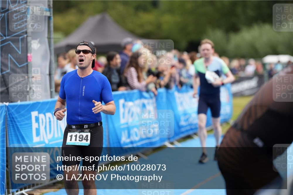 30.08.2026 - Elbe Triathlon Hamburg LAZAROV Photography http://msf.ph/oto/10028073 30.08.2026 11:27:08 Ziel 1110, 1172, 1194 meine-sportfotos.de