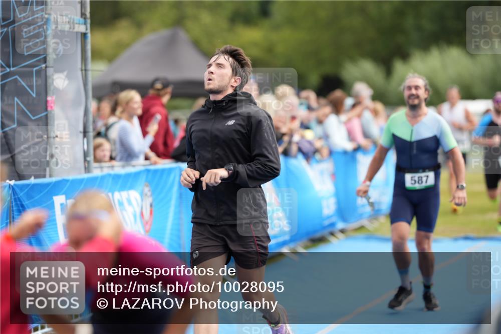 30.08.2026 - Elbe Triathlon Hamburg LAZAROV Photography http://msf.ph/oto/10028095 30.08.2026 11:27:59 Ziel 587, 754, 874, 1065, 1068, 1103 meine-sportfotos.de
