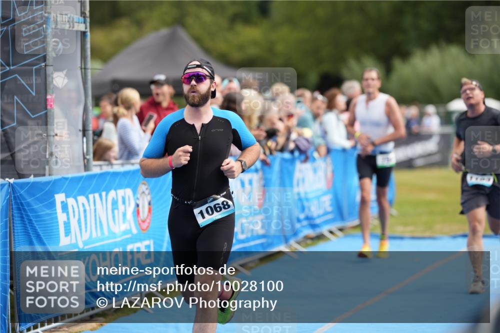 30.08.2026 - Elbe Triathlon Hamburg LAZAROV Photography http://msf.ph/oto/10028100 30.08.2026 11:28:03 Ziel 587, 754, 1065, 1068, 1103 meine-sportfotos.de
