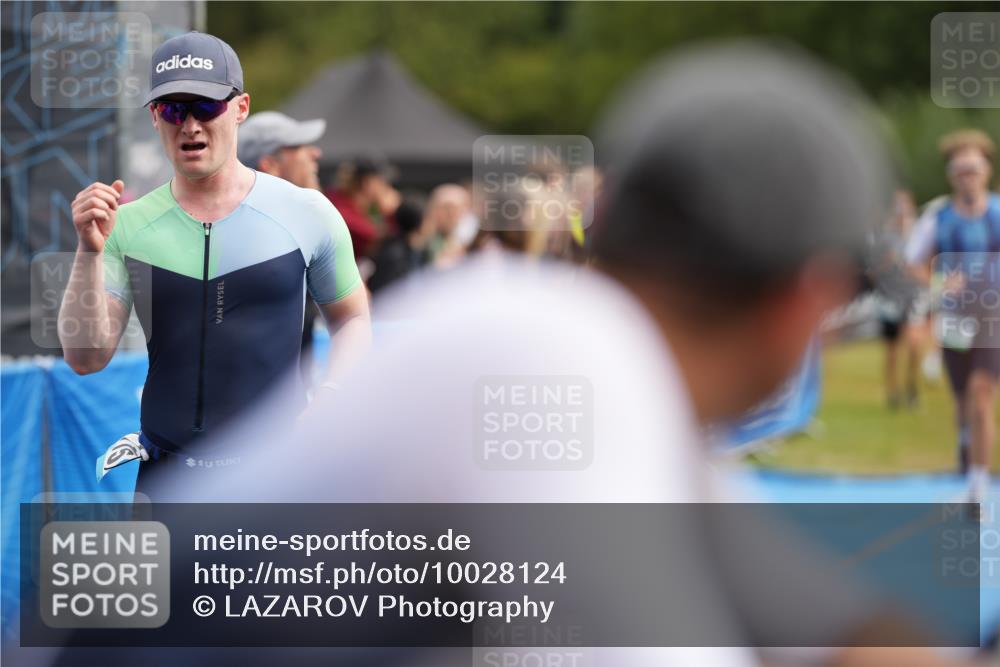 30.08.2026 - Elbe Triathlon Hamburg LAZAROV Photography http://msf.ph/oto/10028124 30.08.2026 11:28:56 Ziel 409, 763, 967, 1033, 1115, 1151, 1191, 1229, 1322 meine-sportfotos.de