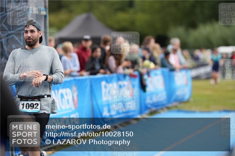 30.08.2026 - Elbe Triathlon Hamburg LAZAROV Photography http://msf.ph/oto/10028150 30.08.2026 11:30:00 Ziel 1092, 1193 meine-sportfotos.de