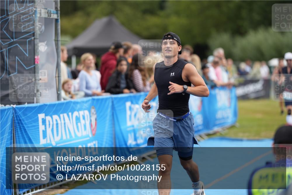 30.08.2026 - Elbe Triathlon Hamburg LAZAROV Photography http://msf.ph/oto/10028155 30.08.2026 11:30:13 Ziel 798, 1081, 1285 meine-sportfotos.de