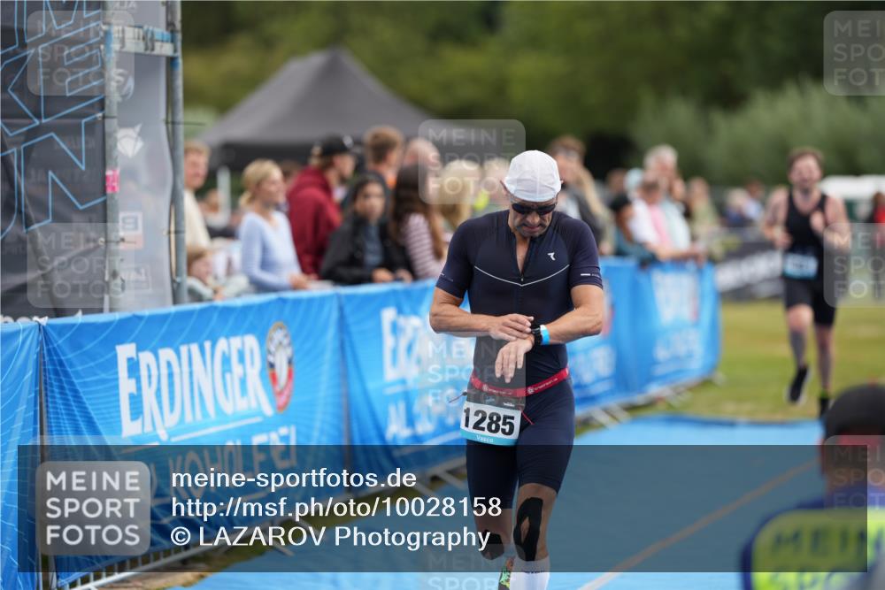 30.08.2026 - Elbe Triathlon Hamburg LAZAROV Photography http://msf.ph/oto/10028158 30.08.2026 11:30:16 Ziel 798, 1081, 1285 meine-sportfotos.de