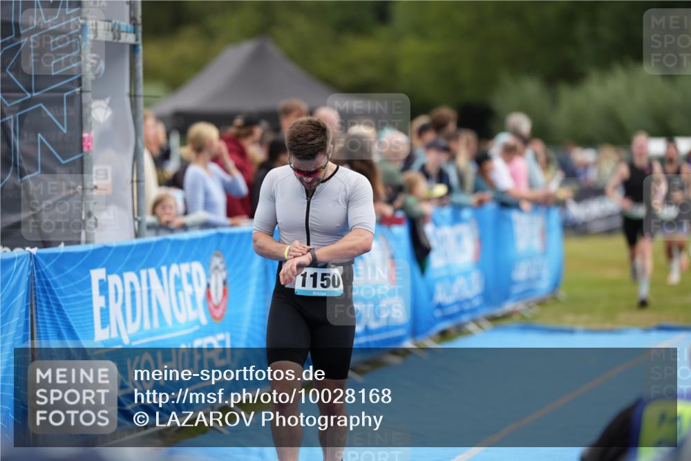30.08.2026 - Elbe Triathlon Hamburg LAZAROV Photography http://msf.ph/oto/10028168 30.08.2026 11:30:34 Ziel 714, 827, 1150 meine-sportfotos.de