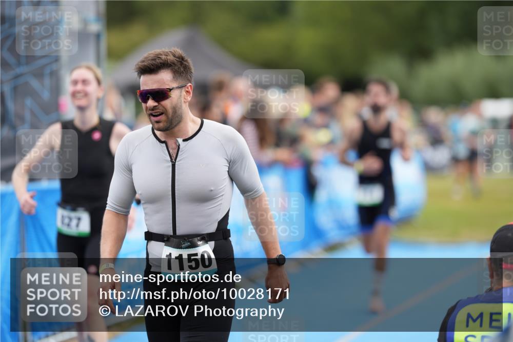 30.08.2026 - Elbe Triathlon Hamburg LAZAROV Photography http://msf.ph/oto/10028171 30.08.2026 11:30:38 Ziel 714, 827, 968, 1012, 1152 meine-sportfotos.de