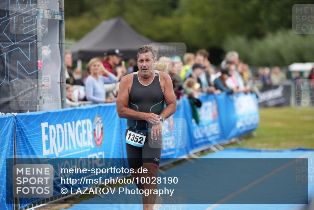 30.08.2026 - Elbe Triathlon Hamburg LAZAROV Photography http://msf.ph/oto/10028190 30.08.2026 11:31:14 Ziel 1352 meine-sportfotos.de