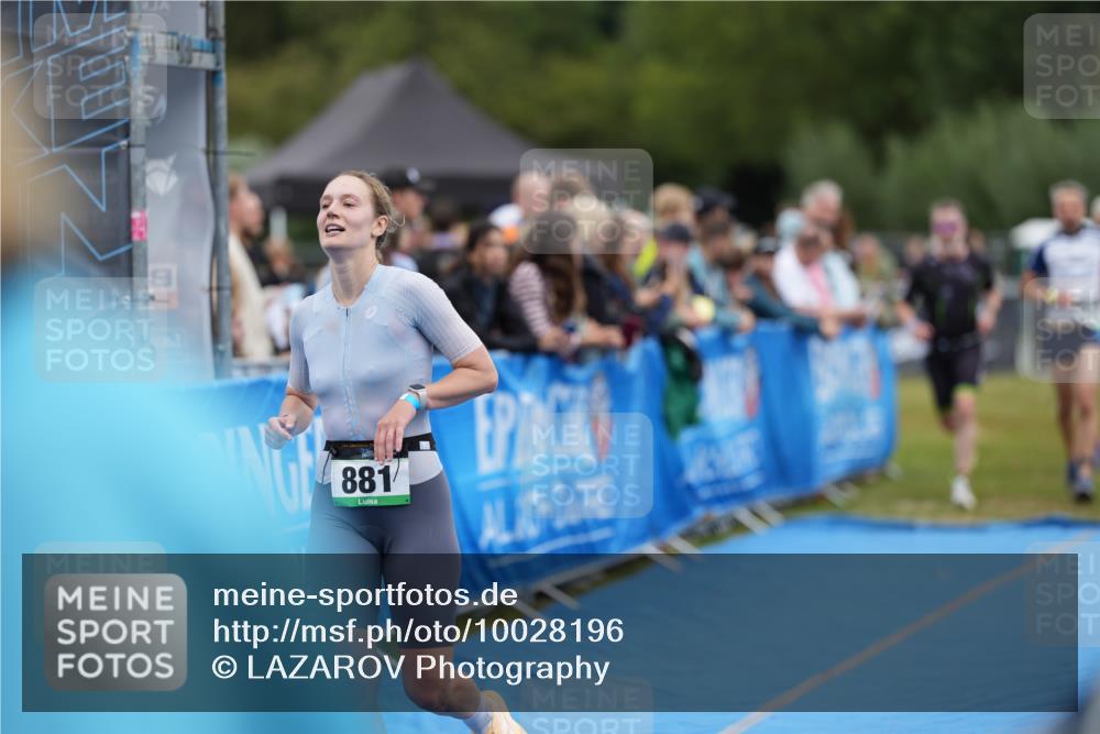 30.08.2026 - Elbe Triathlon Hamburg LAZAROV Photography http://msf.ph/oto/10028196 30.08.2026 11:31:48 Ziel 711, 881, 1308, 1348 meine-sportfotos.de
