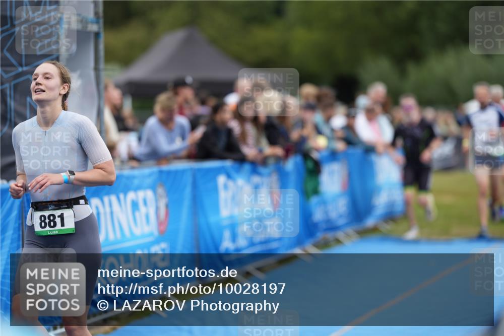 30.08.2026 - Elbe Triathlon Hamburg LAZAROV Photography http://msf.ph/oto/10028197 30.08.2026 11:31:48 Ziel 711, 881, 1308, 1348 meine-sportfotos.de