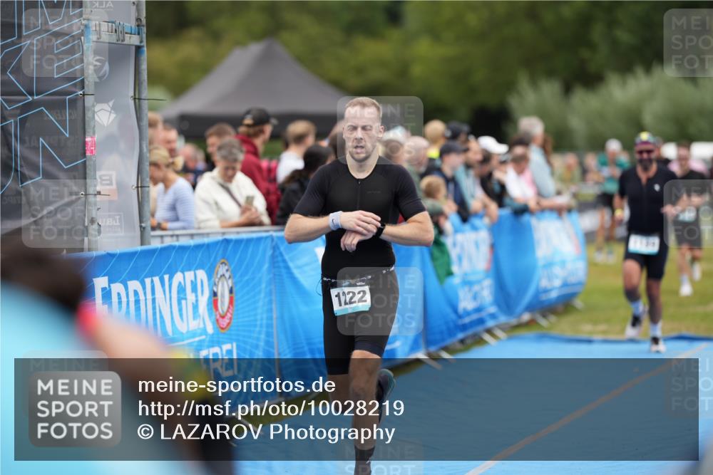 30.08.2026 - Elbe Triathlon Hamburg LAZAROV Photography http://msf.ph/oto/10028219 30.08.2026 11:32:31 Ziel 509, 690, 1086, 1189, 1222 meine-sportfotos.de