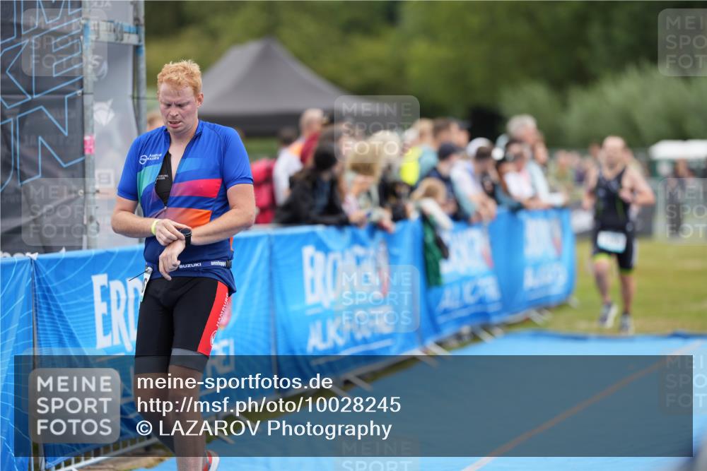 30.08.2026 - Elbe Triathlon Hamburg LAZAROV Photography http://msf.ph/oto/10028245 30.08.2026 11:33:37 Ziel 843, 1126, 1289, 1313 meine-sportfotos.de