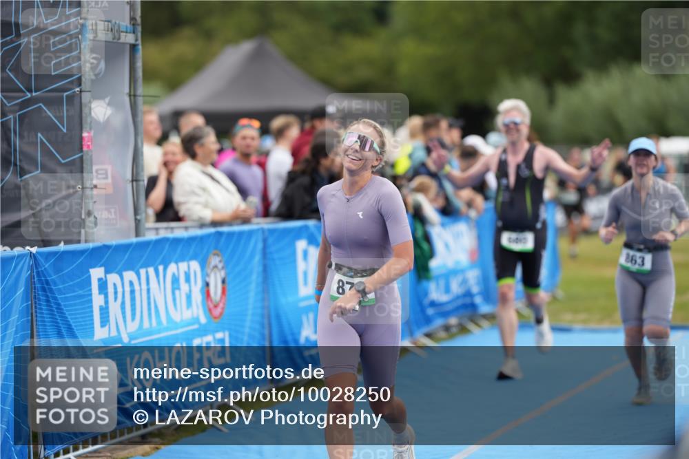 30.08.2026 - Elbe Triathlon Hamburg LAZAROV Photography http://msf.ph/oto/10028250 30.08.2026 11:33:55 Ziel 680, 863, 870, 1452 meine-sportfotos.de