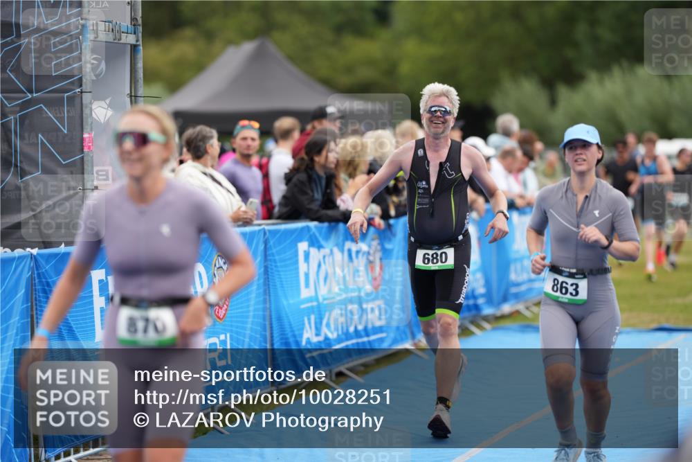 30.08.2026 - Elbe Triathlon Hamburg LAZAROV Photography http://msf.ph/oto/10028251 30.08.2026 11:33:56 Ziel 680, 863, 870, 1166, 1452 meine-sportfotos.de