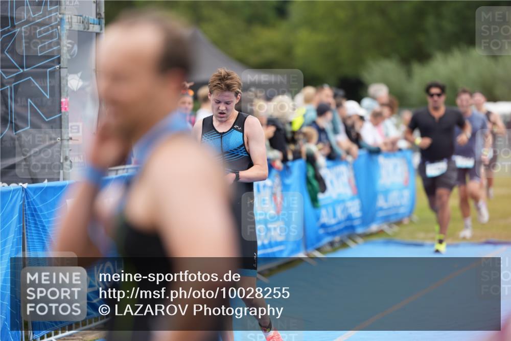 30.08.2026 - Elbe Triathlon Hamburg LAZAROV Photography http://msf.ph/oto/10028255 30.08.2026 11:34:01 Ziel 680, 1166, 1180, 1234, 1452 meine-sportfotos.de