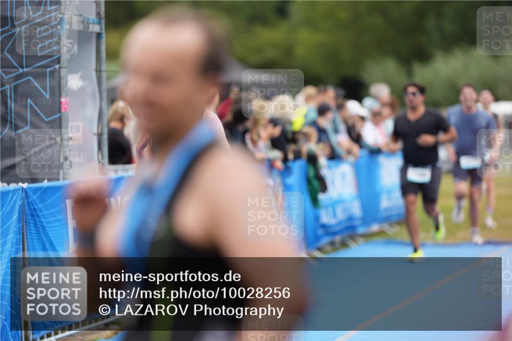 30.08.2026 - Elbe Triathlon Hamburg LAZAROV Photography http://msf.ph/oto/10028256 30.08.2026 11:34:02 Ziel 1166, 1180, 1234, 1452 meine-sportfotos.de