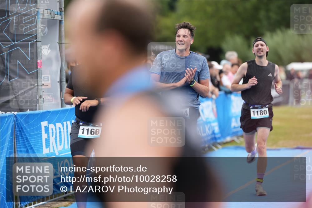 30.08.2026 - Elbe Triathlon Hamburg LAZAROV Photography http://msf.ph/oto/10028258 30.08.2026 11:34:05 Ziel 1166, 1180, 1234, 1452 meine-sportfotos.de