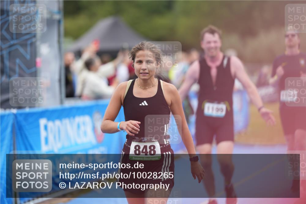 30.08.2026 - Elbe Triathlon Hamburg LAZAROV Photography http://msf.ph/oto/10028265 30.08.2026 11:34:20 Ziel 570, 848, 1149, 1153, 1199 meine-sportfotos.de