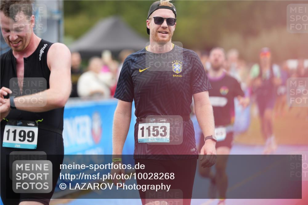 30.08.2026 - Elbe Triathlon Hamburg LAZAROV Photography http://msf.ph/oto/10028268 30.08.2026 11:34:26 Ziel 570, 1149, 1266 meine-sportfotos.de