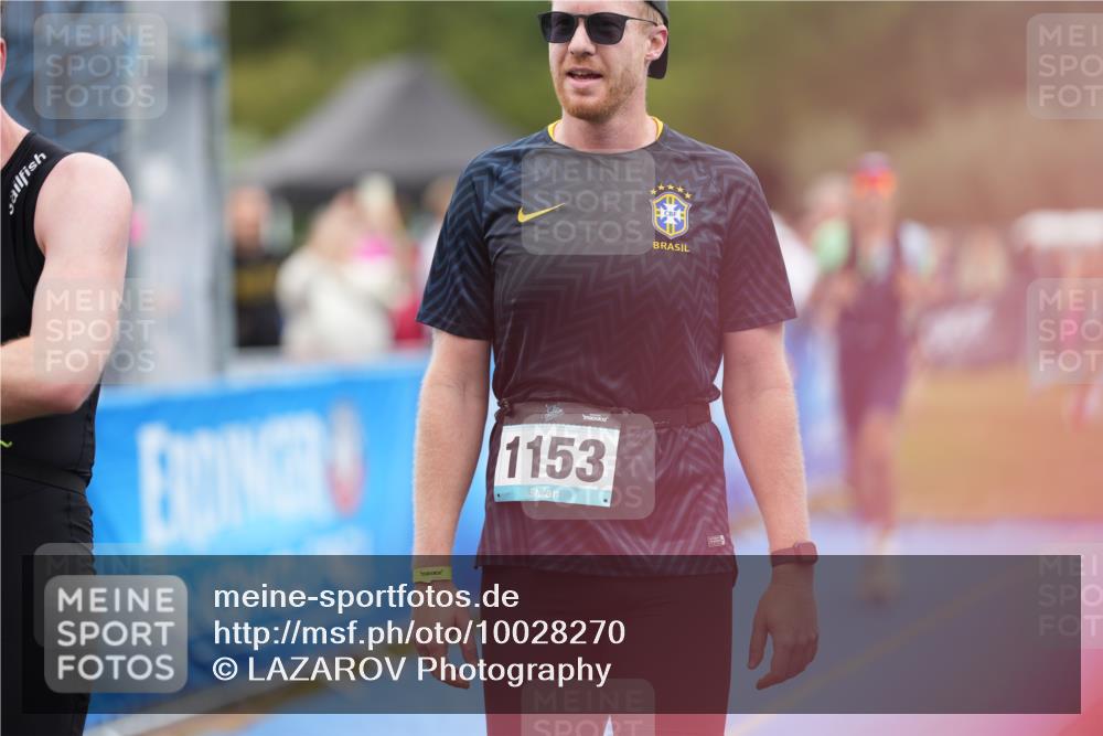 30.08.2026 - Elbe Triathlon Hamburg LAZAROV Photography http://msf.ph/oto/10028270 30.08.2026 11:34:27 Ziel 570, 1149, 1266 meine-sportfotos.de