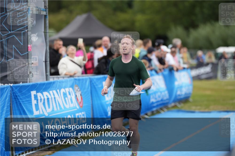30.08.2026 - Elbe Triathlon Hamburg LAZAROV Photography http://msf.ph/oto/10028277 30.08.2026 11:34:40 Ziel 1034, 1090, 1141 meine-sportfotos.de