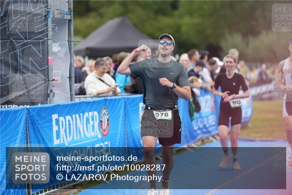 30.08.2026 - Elbe Triathlon Hamburg LAZAROV Photography http://msf.ph/oto/10028287 30.08.2026 11:35:00 Ziel 578, 903, 1213, 1230, 1441 meine-sportfotos.de