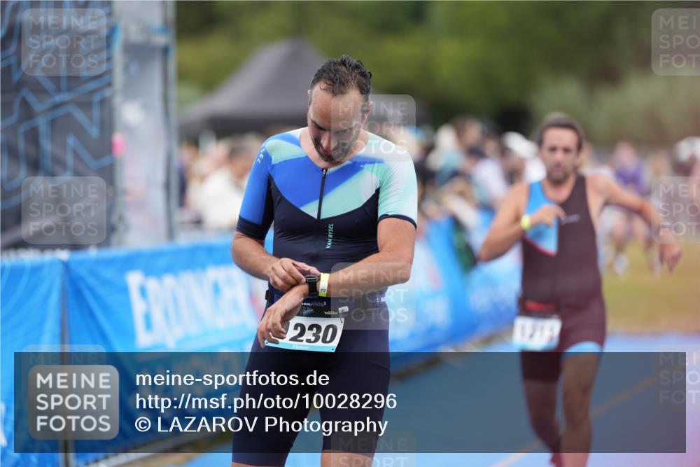 30.08.2026 - Elbe Triathlon Hamburg LAZAROV Photography http://msf.ph/oto/10028296 30.08.2026 11:35:08 Ziel 1137, 1213, 1230 meine-sportfotos.de