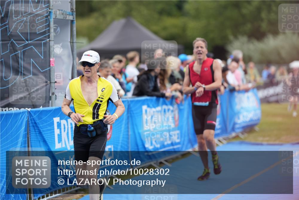 30.08.2026 - Elbe Triathlon Hamburg LAZAROV Photography http://msf.ph/oto/10028302 30.08.2026 11:35:23 Ziel 780, 831, 1318 meine-sportfotos.de