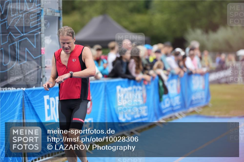 30.08.2026 - Elbe Triathlon Hamburg LAZAROV Photography http://msf.ph/oto/10028306 30.08.2026 11:35:25 Ziel 780, 831, 1177, 1318 meine-sportfotos.de