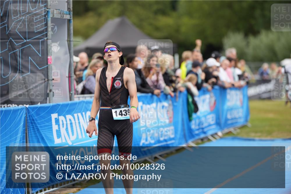 30.08.2026 - Elbe Triathlon Hamburg LAZAROV Photography http://msf.ph/oto/10028326 30.08.2026 11:36:00 Ziel 1139, 1295, 1439 meine-sportfotos.de