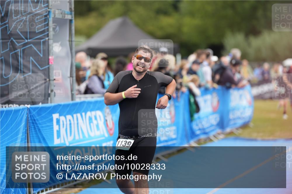 30.08.2026 - Elbe Triathlon Hamburg LAZAROV Photography http://msf.ph/oto/10028333 30.08.2026 11:36:08 Ziel 929, 1139, 1305 meine-sportfotos.de