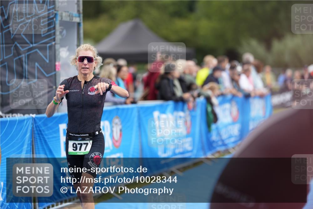 30.08.2026 - Elbe Triathlon Hamburg LAZAROV Photography http://msf.ph/oto/10028344 30.08.2026 11:36:33 Ziel 568, 882, 977 meine-sportfotos.de