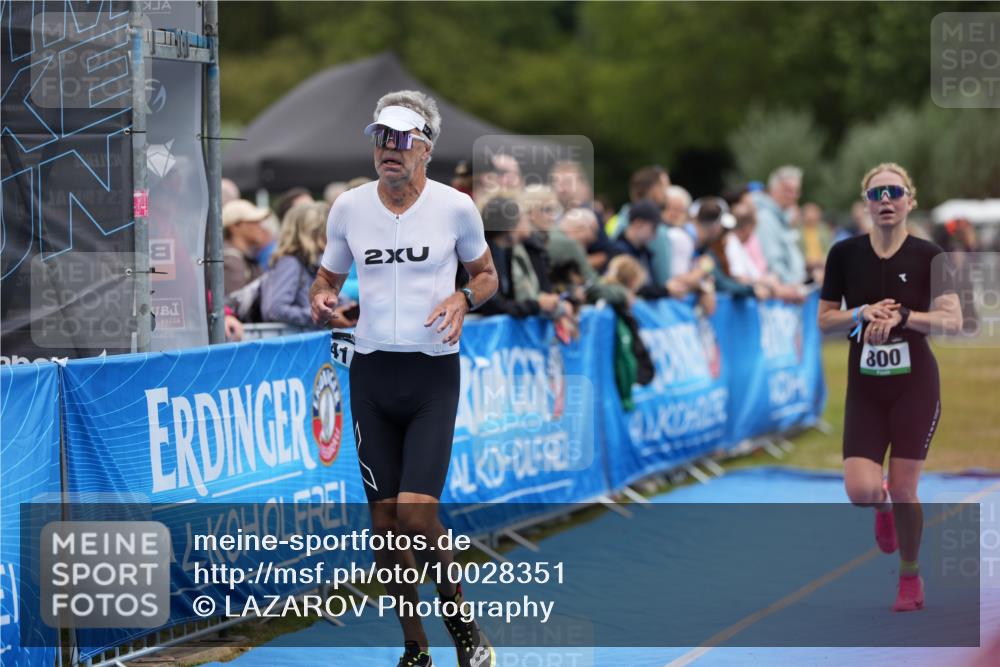 30.08.2026 - Elbe Triathlon Hamburg LAZAROV Photography http://msf.ph/oto/10028351 30.08.2026 11:37:23 Ziel 800, 1341 meine-sportfotos.de