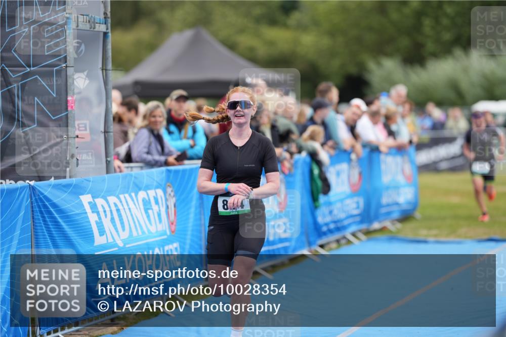 30.08.2026 - Elbe Triathlon Hamburg LAZAROV Photography http://msf.ph/oto/10028354 30.08.2026 11:37:32 Ziel 824, 1334 meine-sportfotos.de