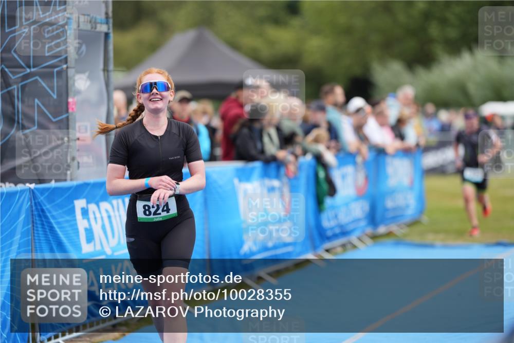 30.08.2026 - Elbe Triathlon Hamburg LAZAROV Photography http://msf.ph/oto/10028355 30.08.2026 11:37:32 Ziel 824, 1334 meine-sportfotos.de