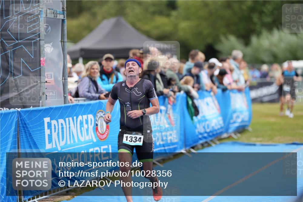 30.08.2026 - Elbe Triathlon Hamburg LAZAROV Photography http://msf.ph/oto/10028356 30.08.2026 11:37:36 Ziel 824, 1264, 1334, 1440 meine-sportfotos.de