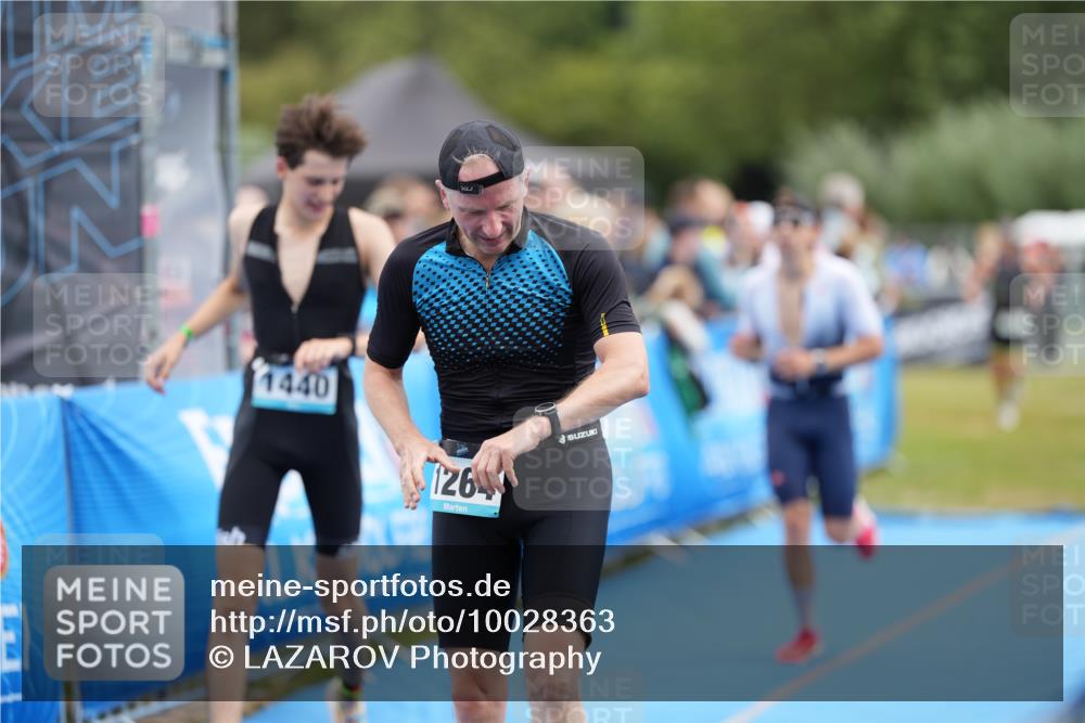 30.08.2026 - Elbe Triathlon Hamburg LAZAROV Photography http://msf.ph/oto/10028363 30.08.2026 11:37:44 Ziel 757, 1264, 1385, 1440 meine-sportfotos.de
