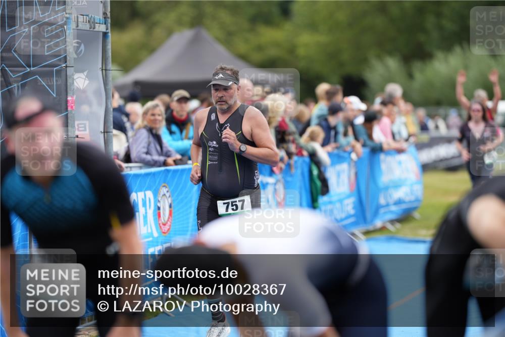 30.08.2026 - Elbe Triathlon Hamburg LAZAROV Photography http://msf.ph/oto/10028367 30.08.2026 11:37:51 Ziel 696, 726, 757, 1374 meine-sportfotos.de