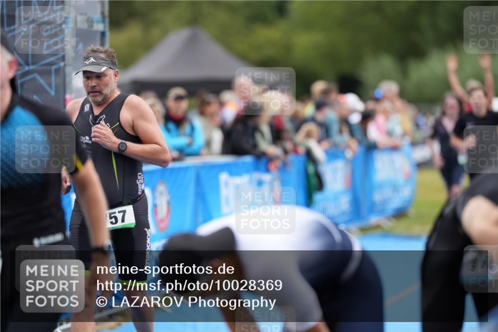 30.08.2026 - Elbe Triathlon Hamburg LAZAROV Photography http://msf.ph/oto/10028369 30.08.2026 11:37:52 Ziel 696, 726, 757, 759, 1374 meine-sportfotos.de