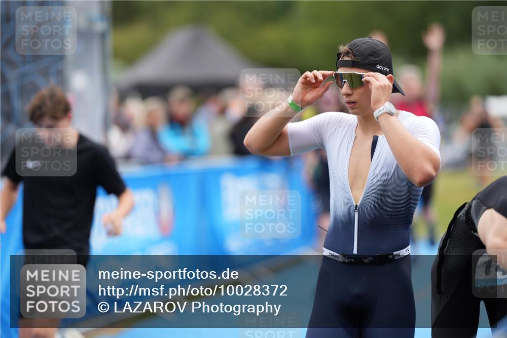 30.08.2026 - Elbe Triathlon Hamburg LAZAROV Photography http://msf.ph/oto/10028372 30.08.2026 11:37:54 Ziel 696, 726, 757, 759, 1298, 1374 meine-sportfotos.de