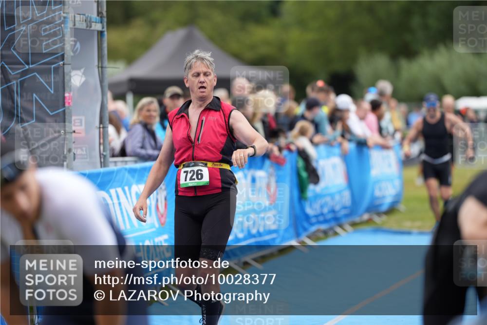 30.08.2026 - Elbe Triathlon Hamburg LAZAROV Photography http://msf.ph/oto/10028377 30.08.2026 11:37:57 Ziel 696, 726, 759, 1298, 1374 meine-sportfotos.de