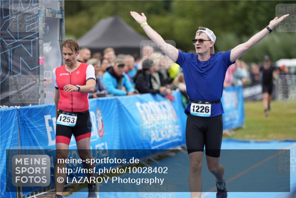 30.08.2026 - Elbe Triathlon Hamburg LAZAROV Photography http://msf.ph/oto/10028402 30.08.2026 11:38:43 Ziel 867, 1162, 1226, 1253, 1354, 1444 meine-sportfotos.de