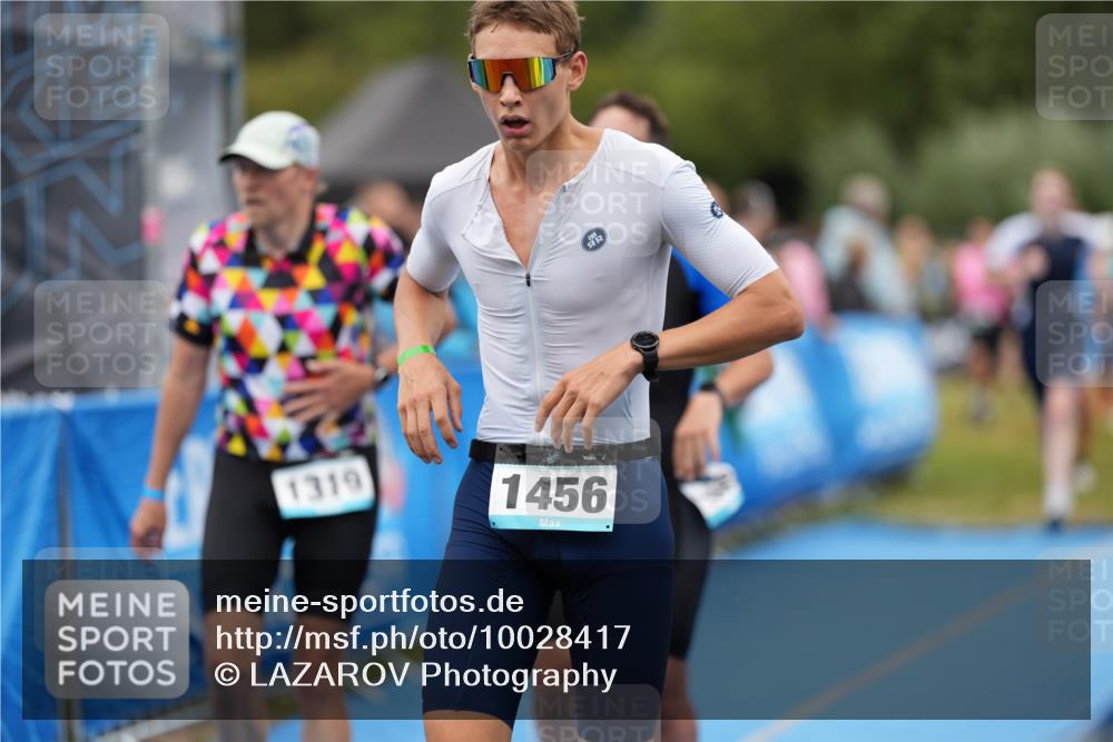 30.08.2026 - Elbe Triathlon Hamburg LAZAROV Photography http://msf.ph/oto/10028417 30.08.2026 11:39:12 Ziel 709, 877, 1064, 1169, 1214, 1256, 1319, 1456 meine-sportfotos.de
