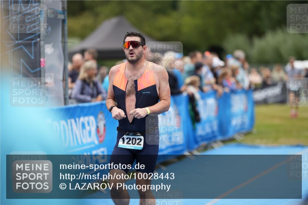 30.08.2026 - Elbe Triathlon Hamburg LAZAROV Photography http://msf.ph/oto/10028443 30.08.2026 11:41:27 Ziel 806, 1202, 1209, 1278 meine-sportfotos.de
