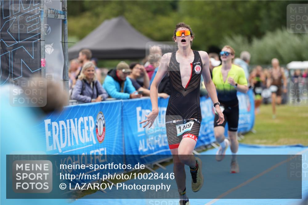 30.08.2026 - Elbe Triathlon Hamburg LAZAROV Photography http://msf.ph/oto/10028446 30.08.2026 11:41:44 Ziel 795, 1272, 1449 meine-sportfotos.de