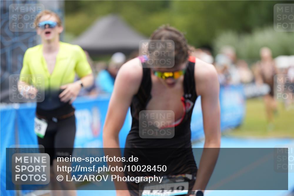 30.08.2026 - Elbe Triathlon Hamburg LAZAROV Photography http://msf.ph/oto/10028450 30.08.2026 11:41:46 Ziel 795, 1272, 1449 meine-sportfotos.de