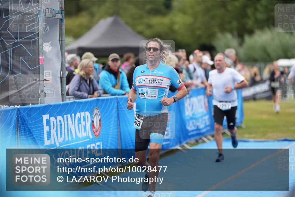30.08.2026 - Elbe Triathlon Hamburg LAZAROV Photography http://msf.ph/oto/10028477 30.08.2026 11:42:56 Ziel 805, 1238, 1257, 1303, 1325 meine-sportfotos.de