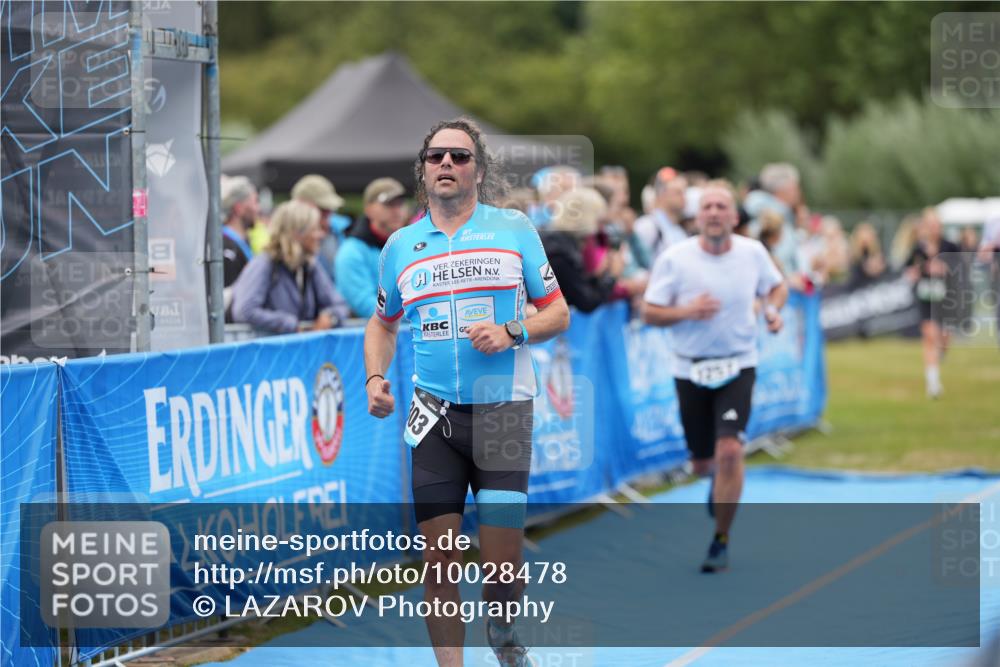 30.08.2026 - Elbe Triathlon Hamburg LAZAROV Photography http://msf.ph/oto/10028478 30.08.2026 11:42:57 Ziel 805, 1238, 1257, 1303, 1325 meine-sportfotos.de