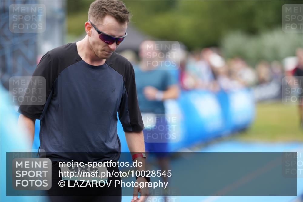 30.08.2026 - Elbe Triathlon Hamburg LAZAROV Photography http://msf.ph/oto/10028545 30.08.2026 11:45:43 Ziel 985, 1248, 1299 meine-sportfotos.de