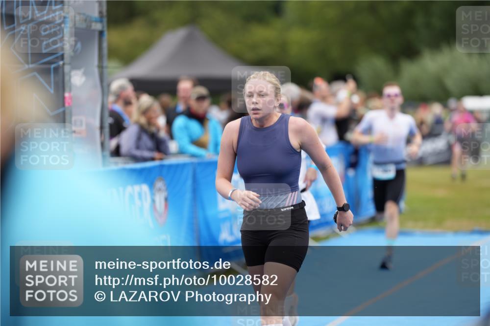 30.08.2026 - Elbe Triathlon Hamburg LAZAROV Photography http://msf.ph/oto/10028582 30.08.2026 11:47:30 Ziel 809, 814, 828, 857, 1383 meine-sportfotos.de