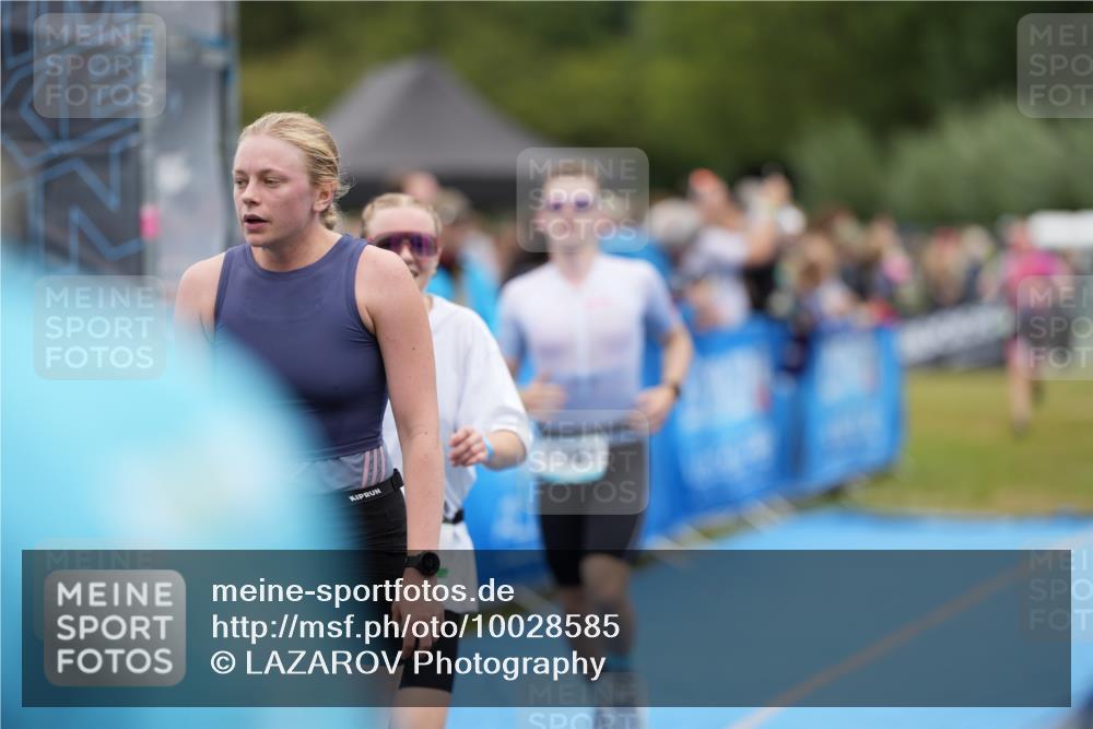 30.08.2026 - Elbe Triathlon Hamburg LAZAROV Photography http://msf.ph/oto/10028585 30.08.2026 11:47:32 Ziel 809, 814, 828, 857, 1383 meine-sportfotos.de